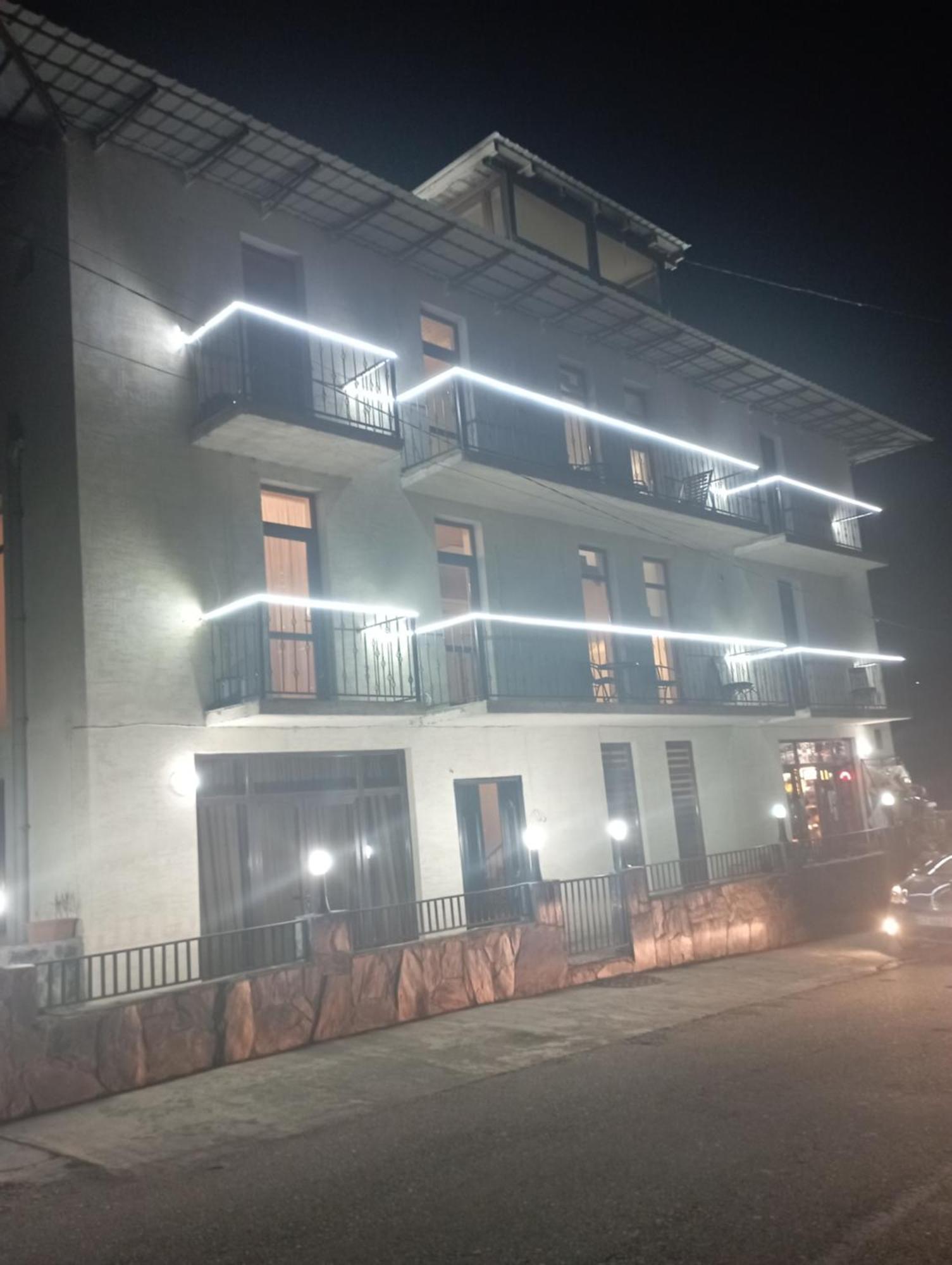 Hotel Marliza Mestia Exterior photo